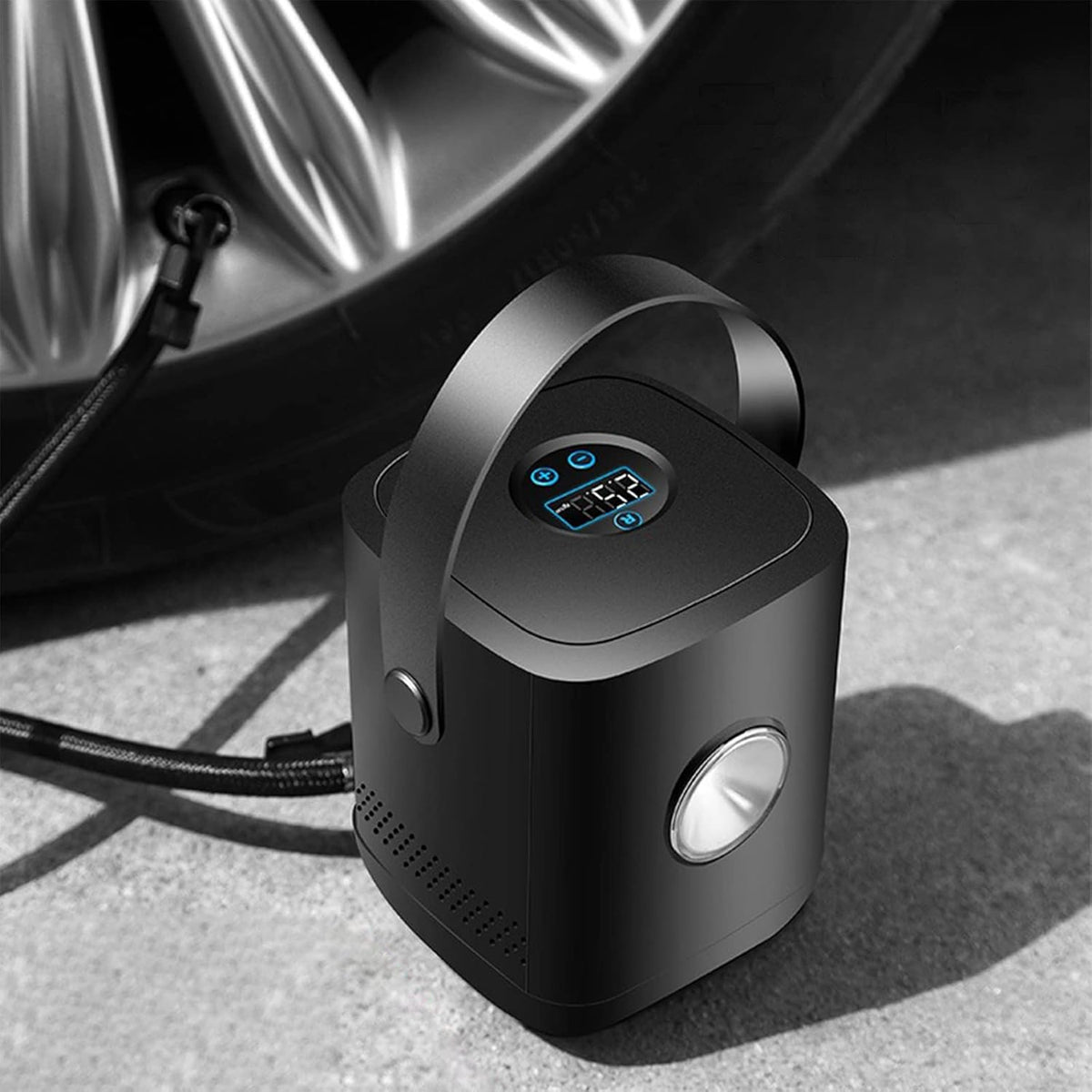 Portable 12V 150PSI Air Compressor Tire Inflator with LED Light W22591