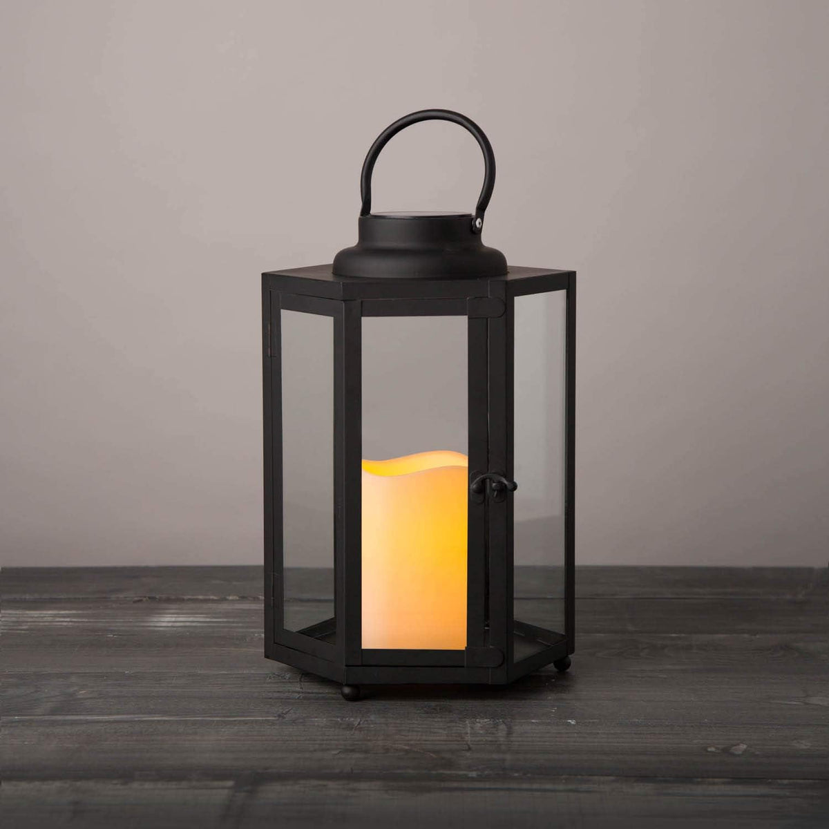 14 Inch Black Metal Glass Waterproof Solar Outdoor Lantern Q401