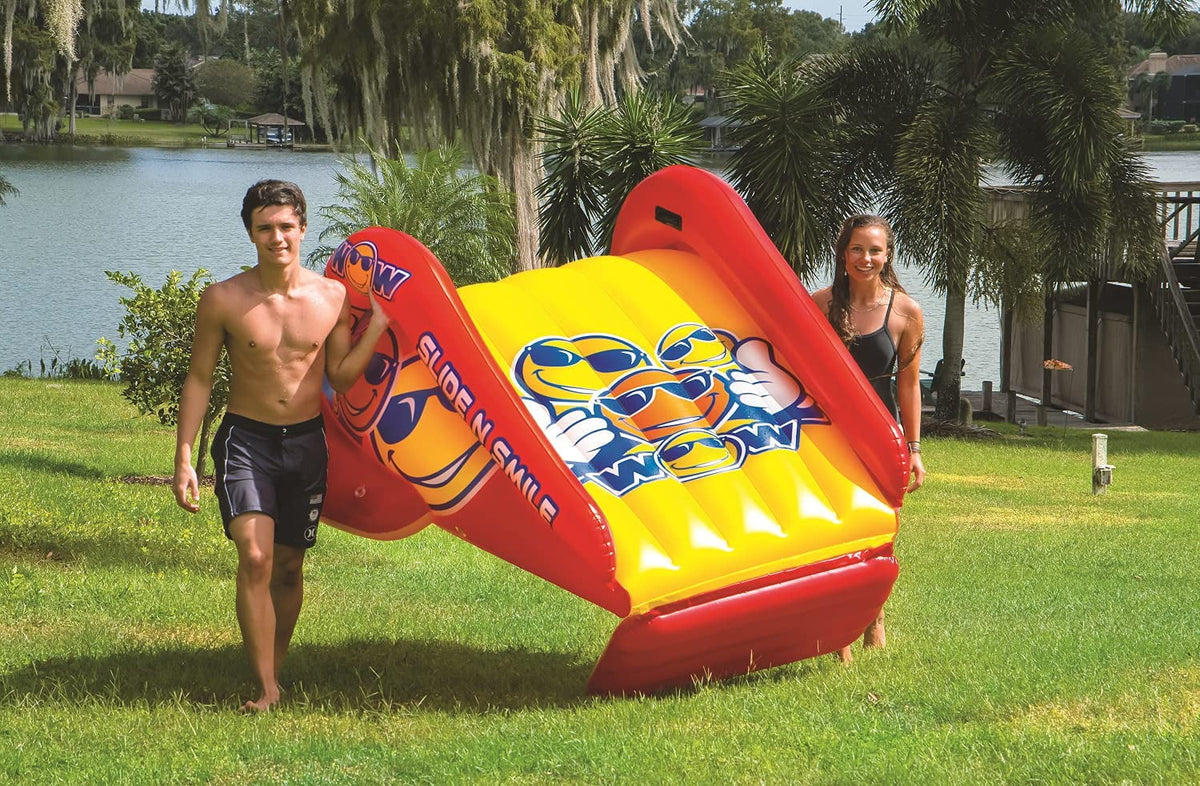 Inflatable Pool Slide with Sprinklers B913