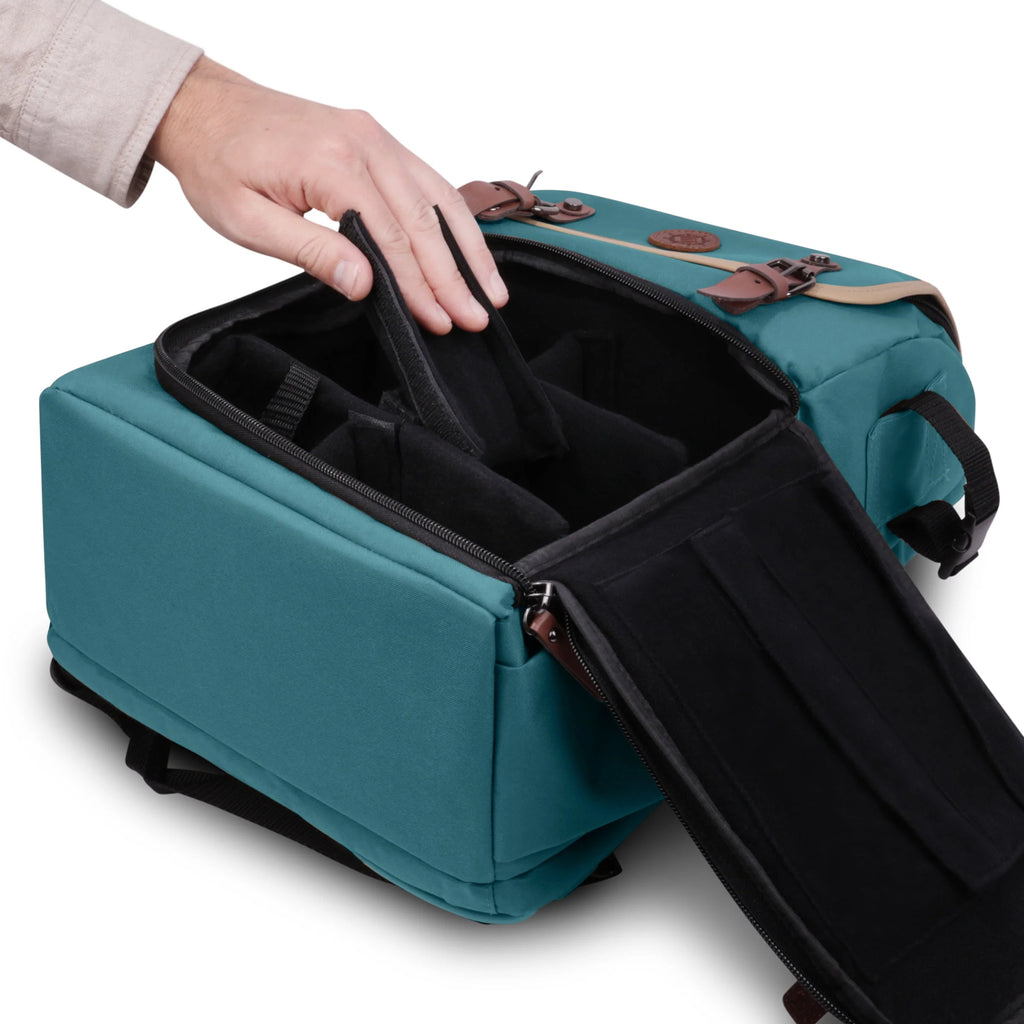 Full-Size Trading Card Storage Box Backpack Y794