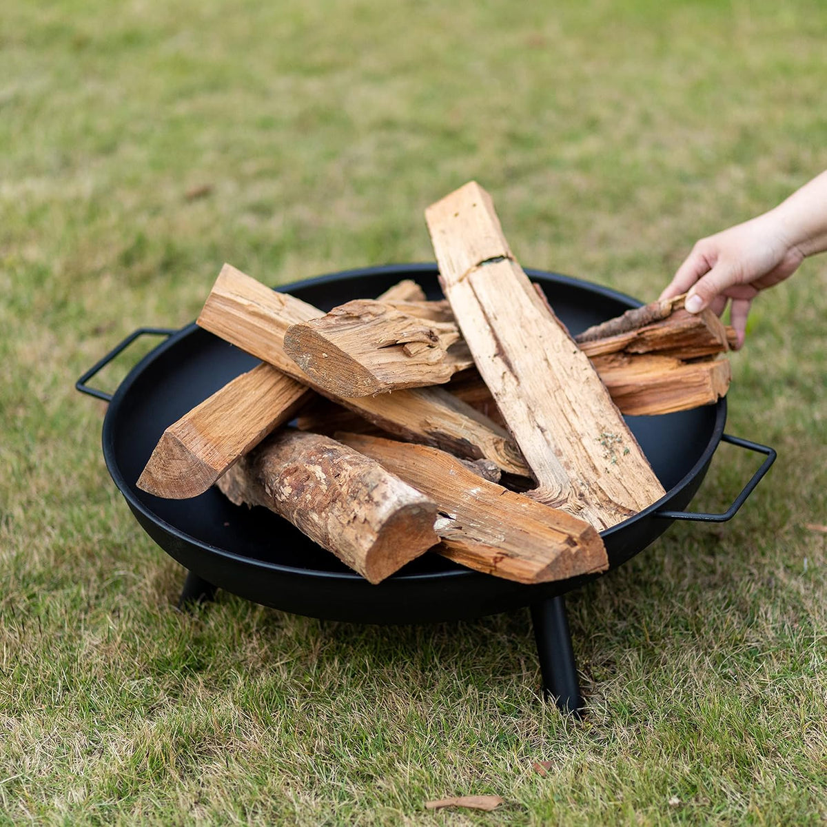 Round Metal Fire Pit Bowl with Handles Q905538