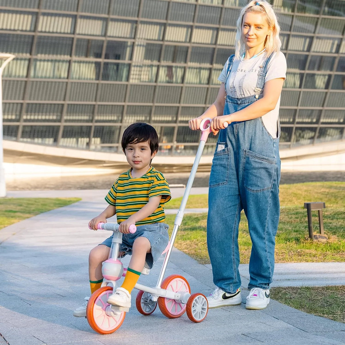 7 in 1 Toddler Bike with Removable Pedals W15191